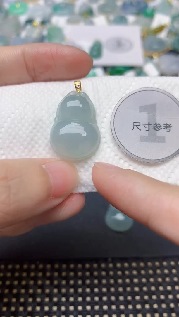 颈饰18K金镶嵌翡翠天然缅甸A货翡翠