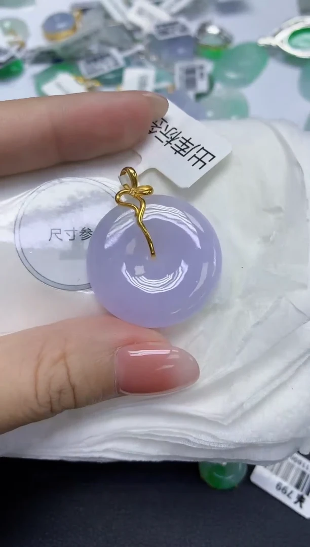 颈饰18K金镶嵌翡翠天然缅甸翡翠A货多样性发一件