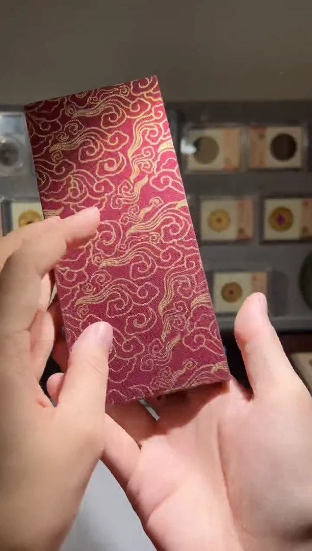 铜闻德评级锦盒装 刀