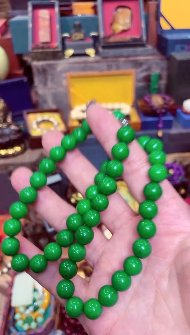 【闪购商品】翡翠颈饰未镶嵌