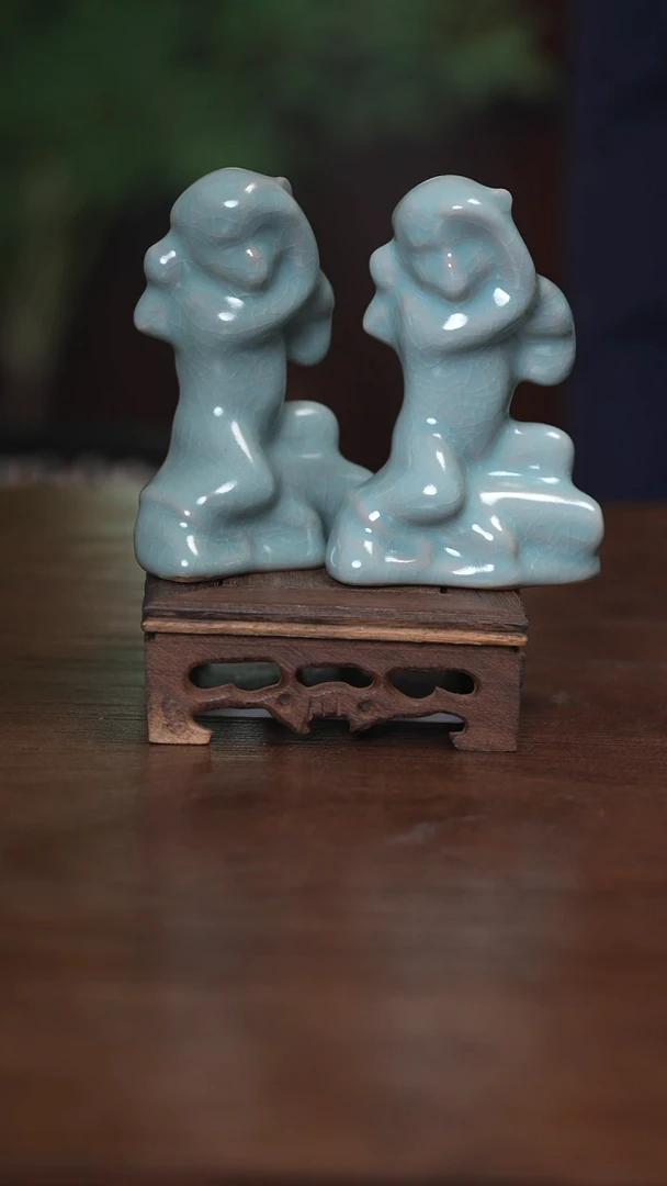 【闪购商品】清凉寺原产地仿古釉手工汝瓷小猪摆件