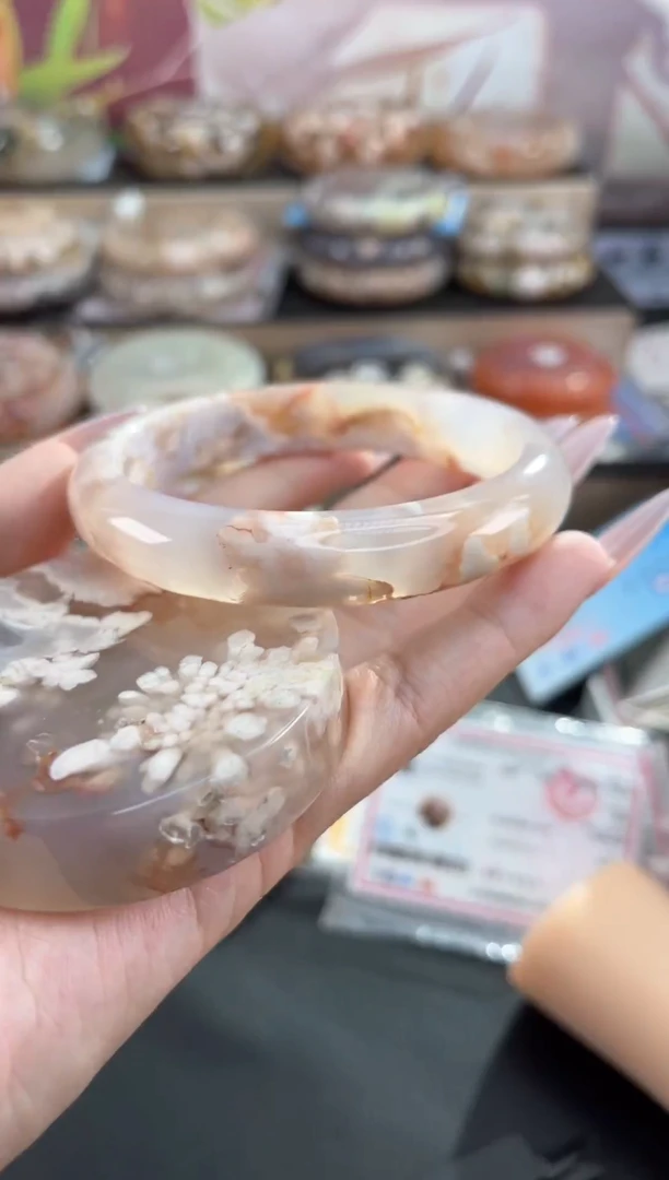 手镯玛瑙/玉髓未镶嵌61