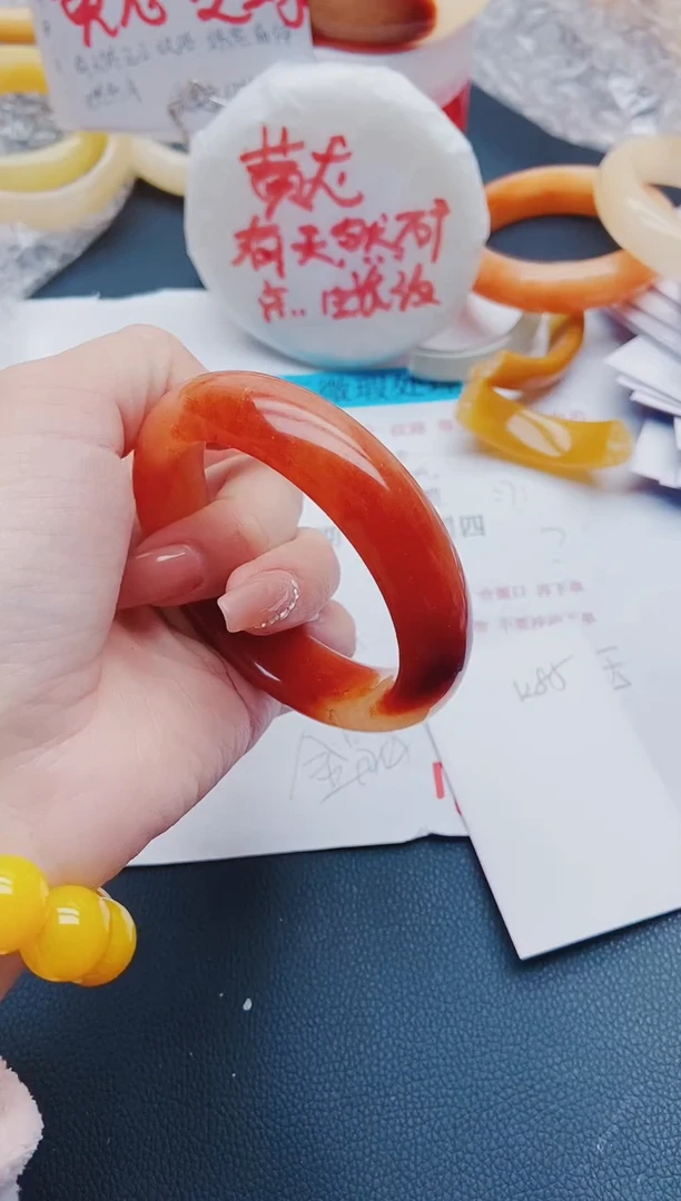 【闪购商品】石英质玉手镯未镶嵌K85-59-60