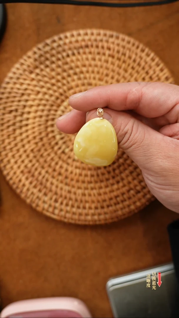 【闪购商品】琥珀颈饰18K金镶嵌0209-084