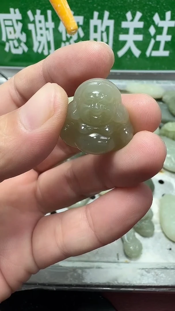 颈饰未镶嵌和田玉佛公