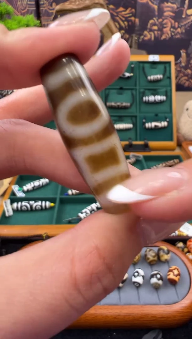 合金颈饰玛瑙/玉髓（覆膜）12.（微瑕）