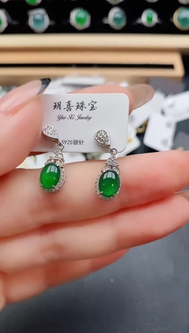 翡翠银S925镶嵌耳饰5500