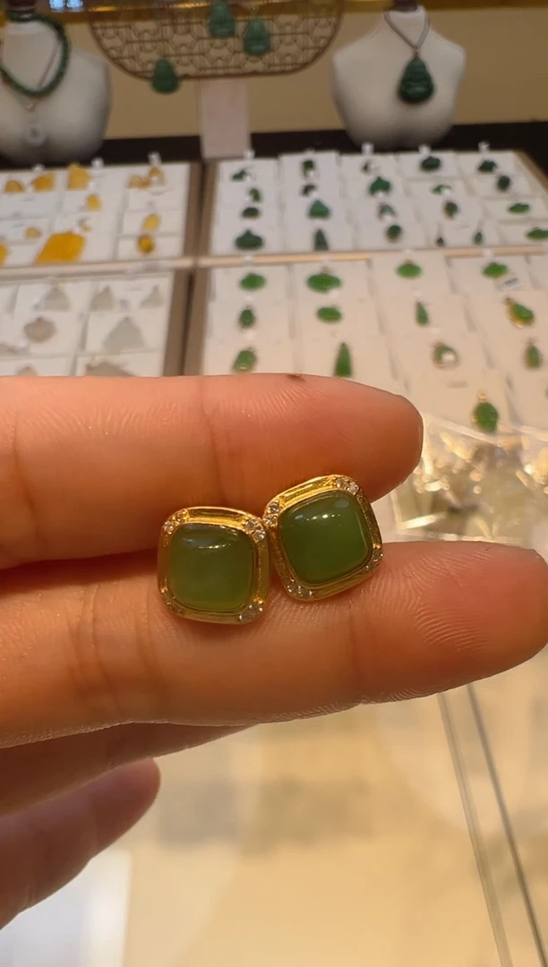 【闪购商品】和田玉耳饰银S925镶嵌28