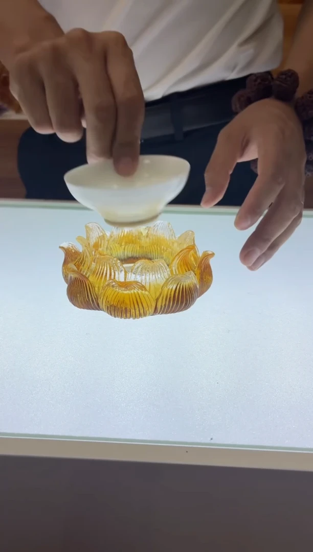 琉璃手工艺品莲花茶漏宝琥珀色10公分