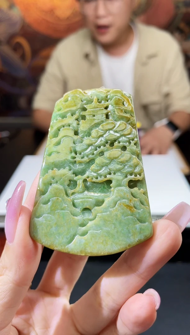 颈饰未镶嵌翡翠多样性发其一