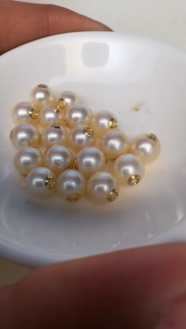 海水珍珠18K金镶嵌颈饰发其一