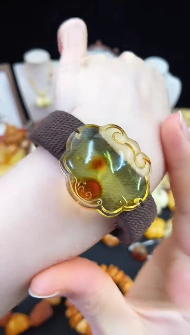琥珀未镶嵌珠宝奇石柒月