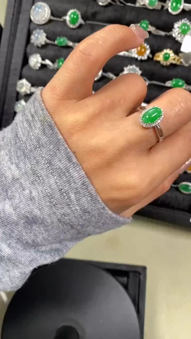 【闪购商品】翡翠戒指银S925镶嵌8671