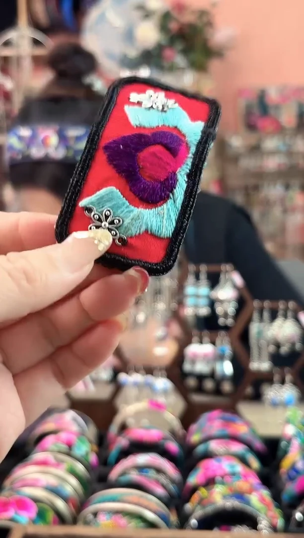 艺枝独绣手工饰品66