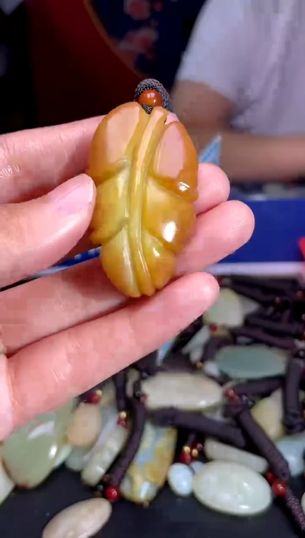 和田玉未镶嵌挂件1