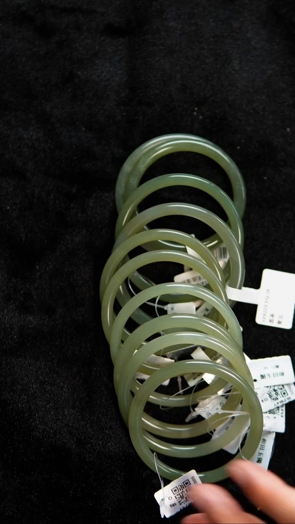 【闪购商品】和田玉手镯未镶嵌冰晴湖水（多样性发货一）