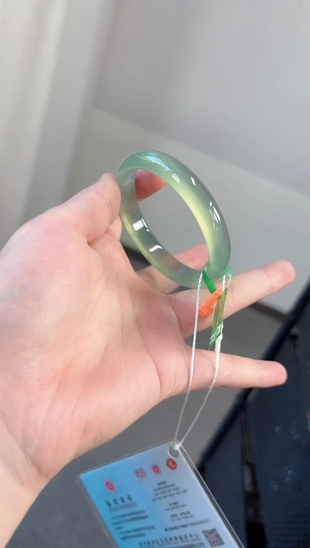 玛瑙/玉髓手镯未镶嵌57圈