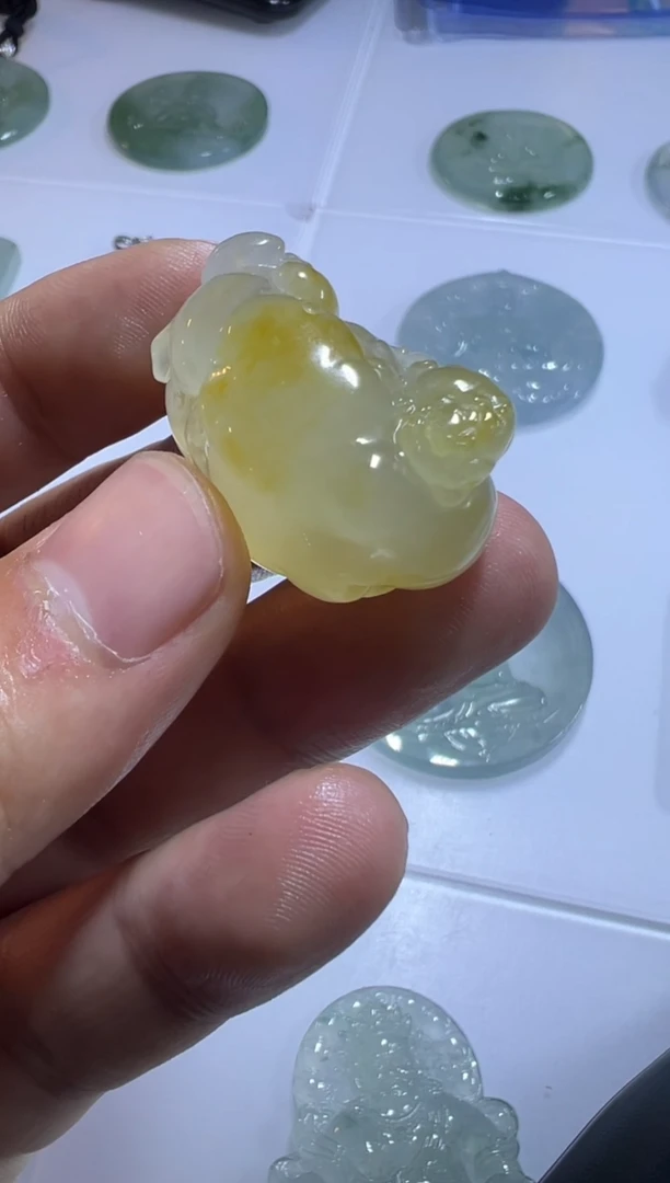 未镶嵌定制翡翠如意