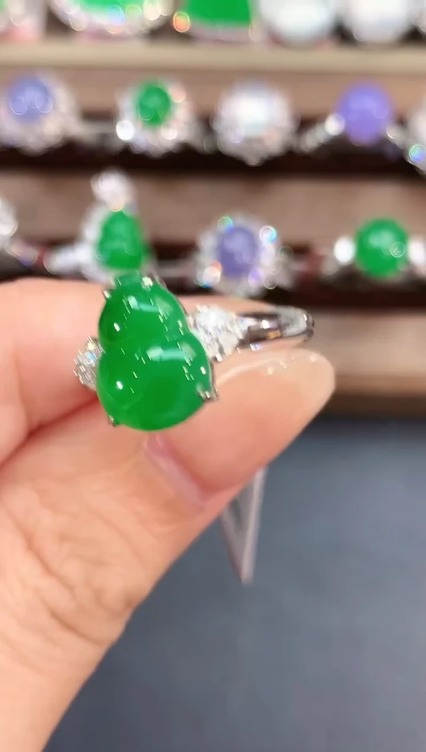 翡翠戒指18K金镶嵌a193