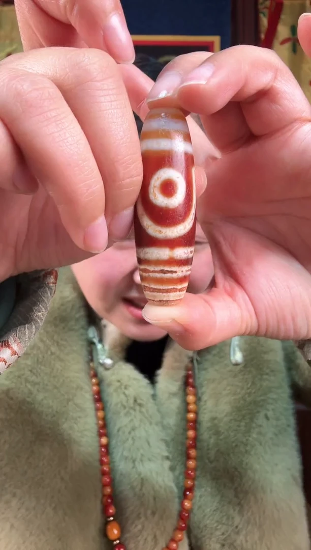 无非金属藏地红肉2眼古珠