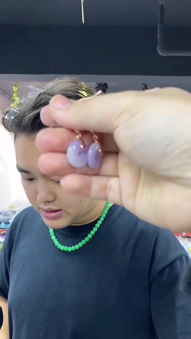 未镶嵌翡翠耳饰多样性发其一颜色微差