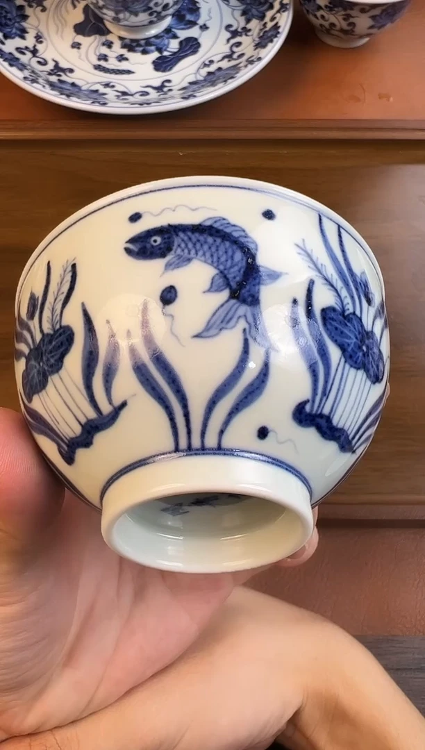 问青坊纯手工工手绘青花鱼藻柴窑主人杯