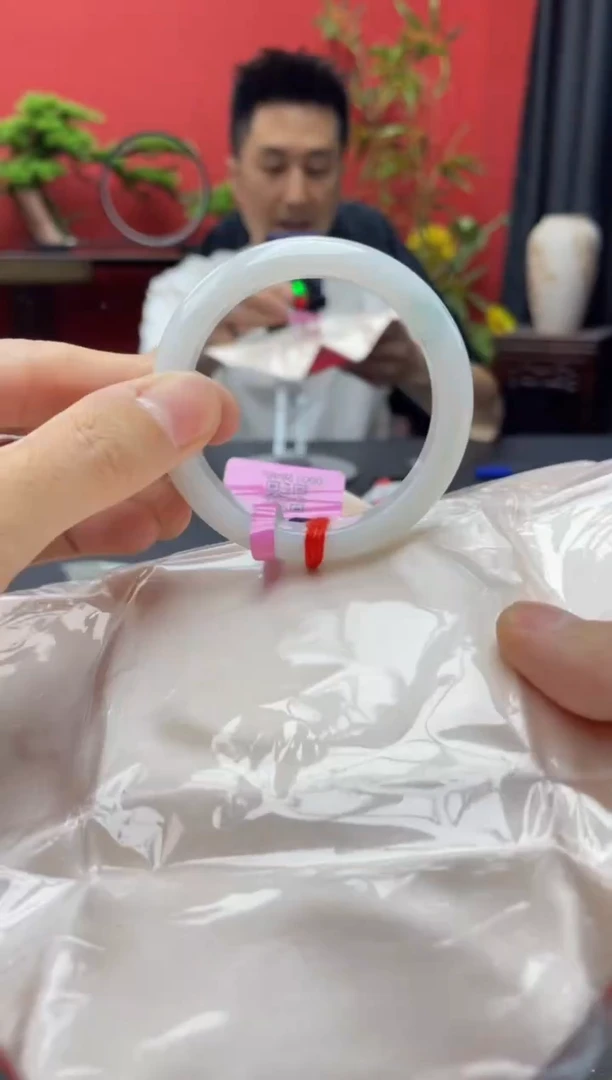 未镶嵌手镯翡翠8