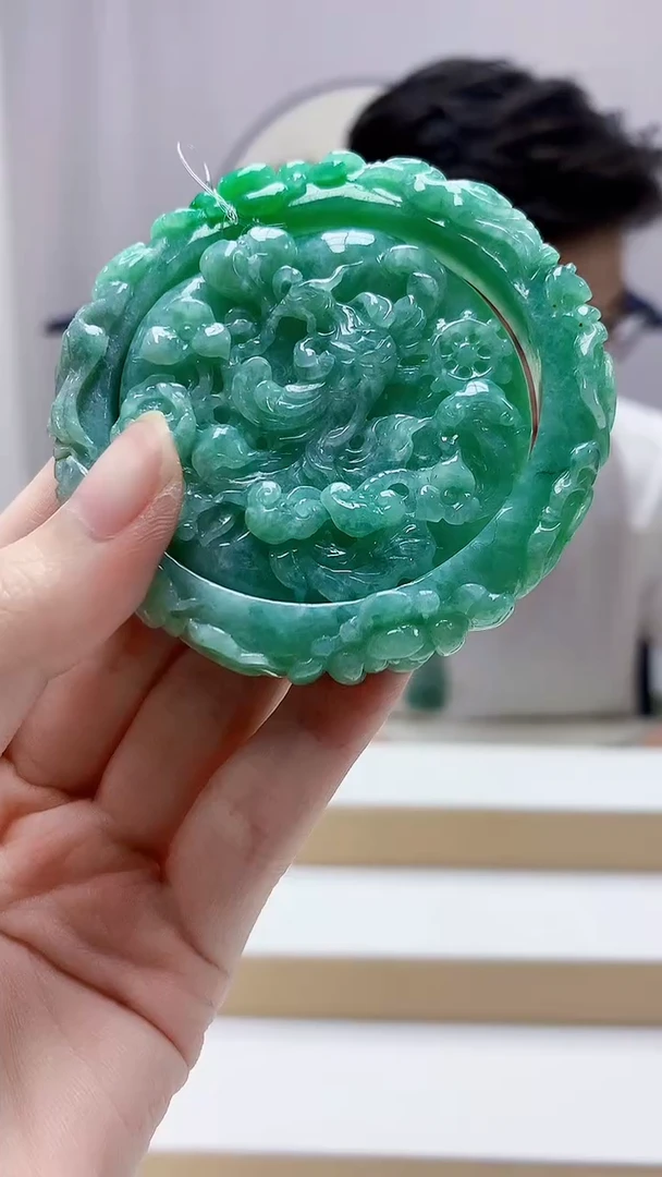 未镶嵌定制翡翠心***?4688zm-毛货挂件