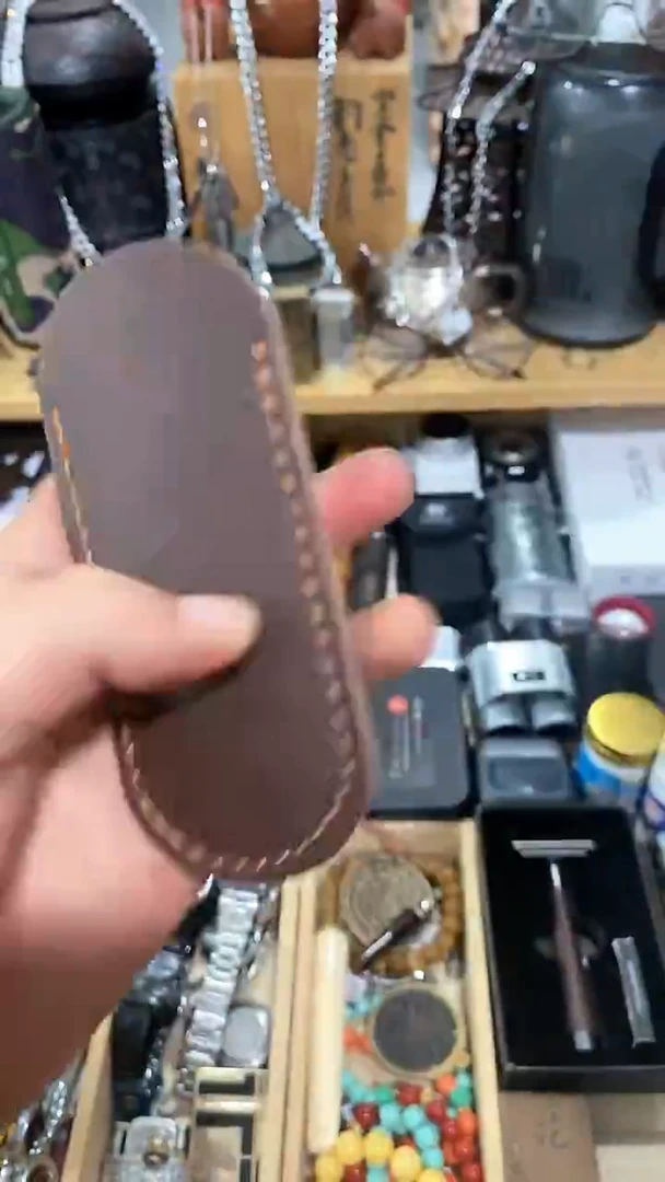 瓷片闪购商品  如图所示