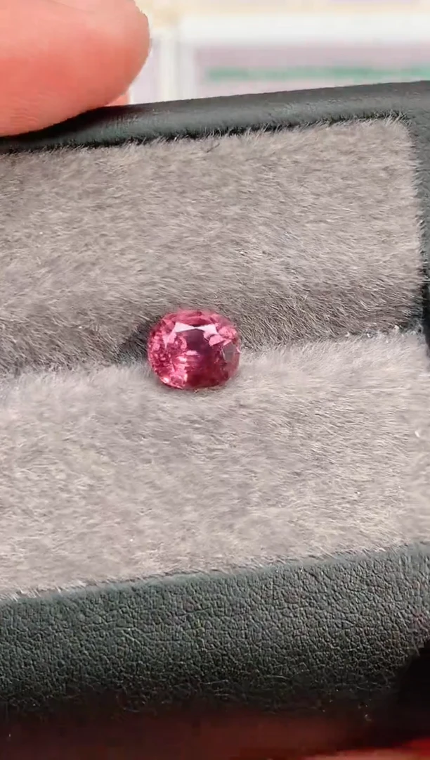 裸石尖晶石2.28ct天然尖晶石