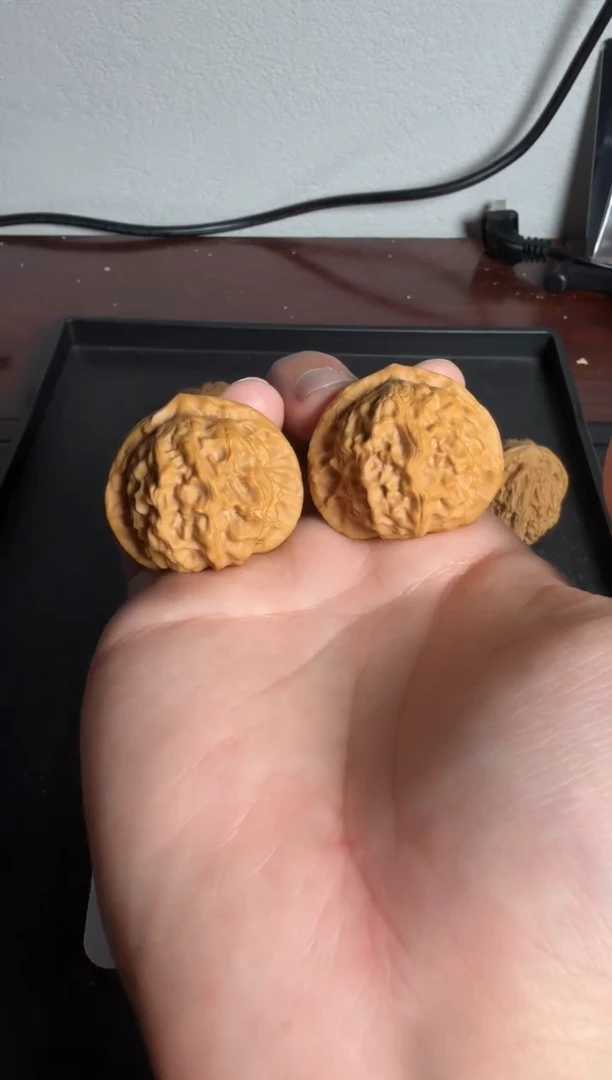 吊坠文玩核桃37.7尺全品瓷娃娃