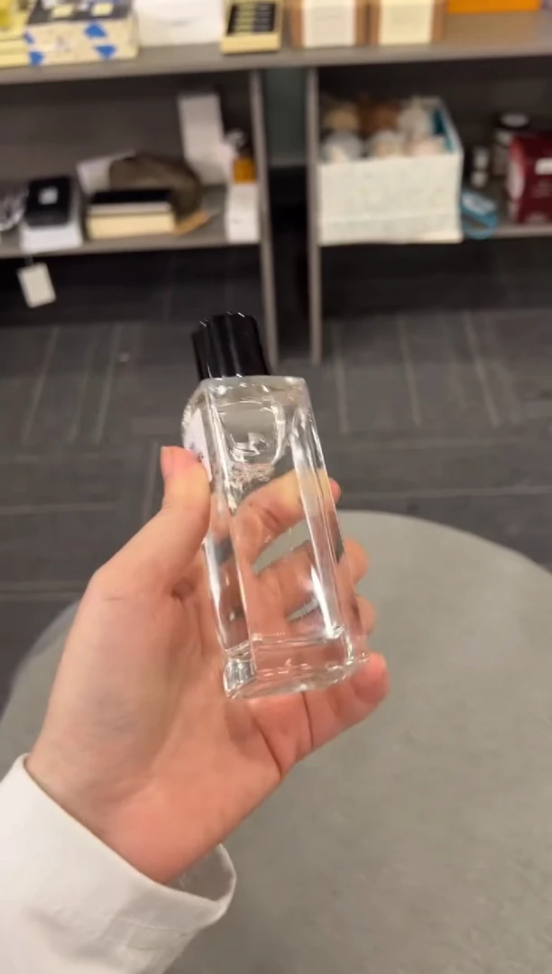 碟XS036--------------