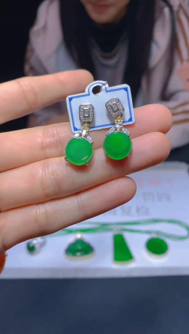 未镶嵌定制翡翠50多样性发货（发其一）