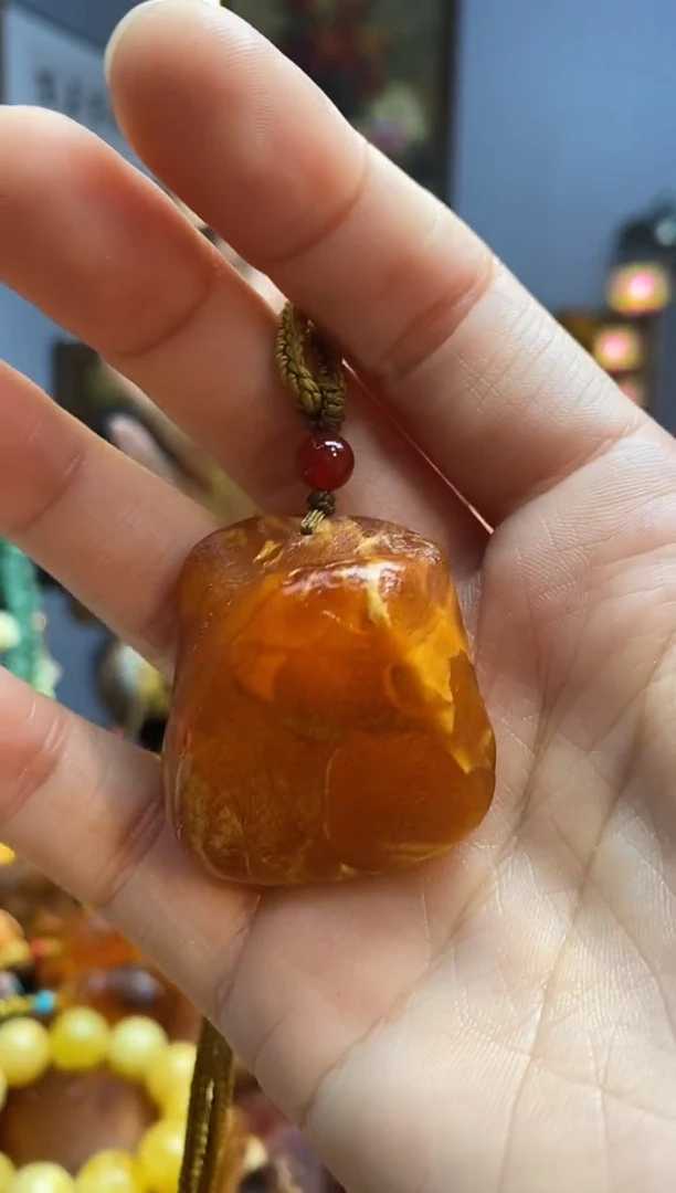 琥珀颈饰未镶嵌吊坠