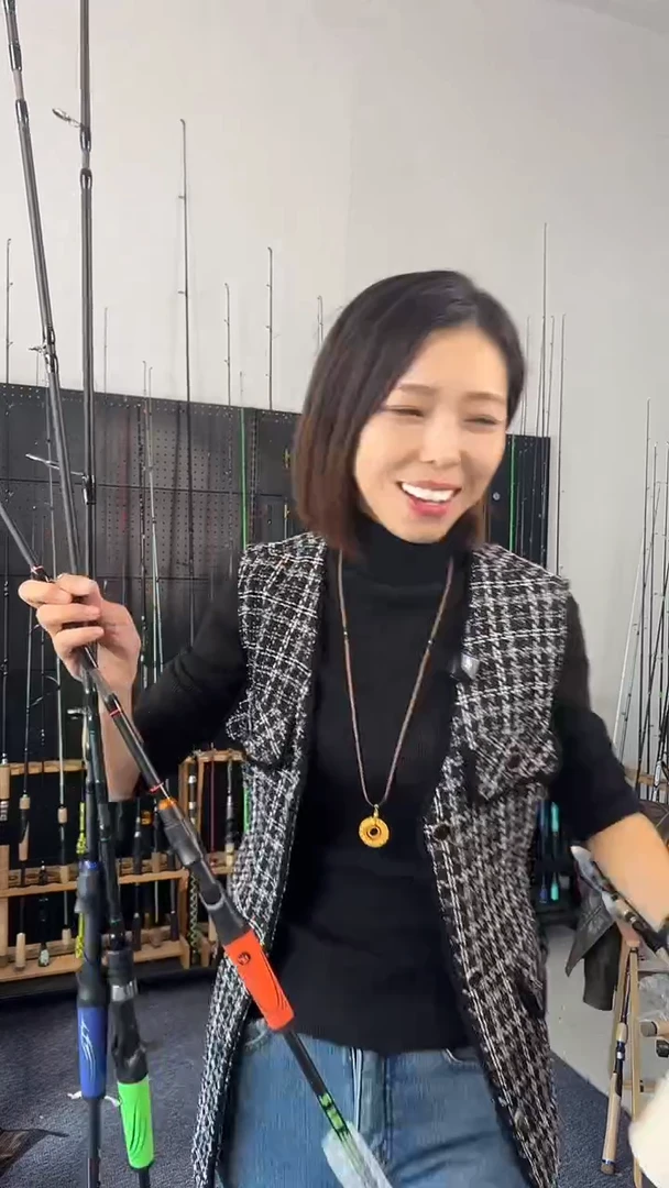 2.1m碳素鲈鱼绿色枪柄2.1米（瑕疵尾货竿，没有售后，介意勿拍）