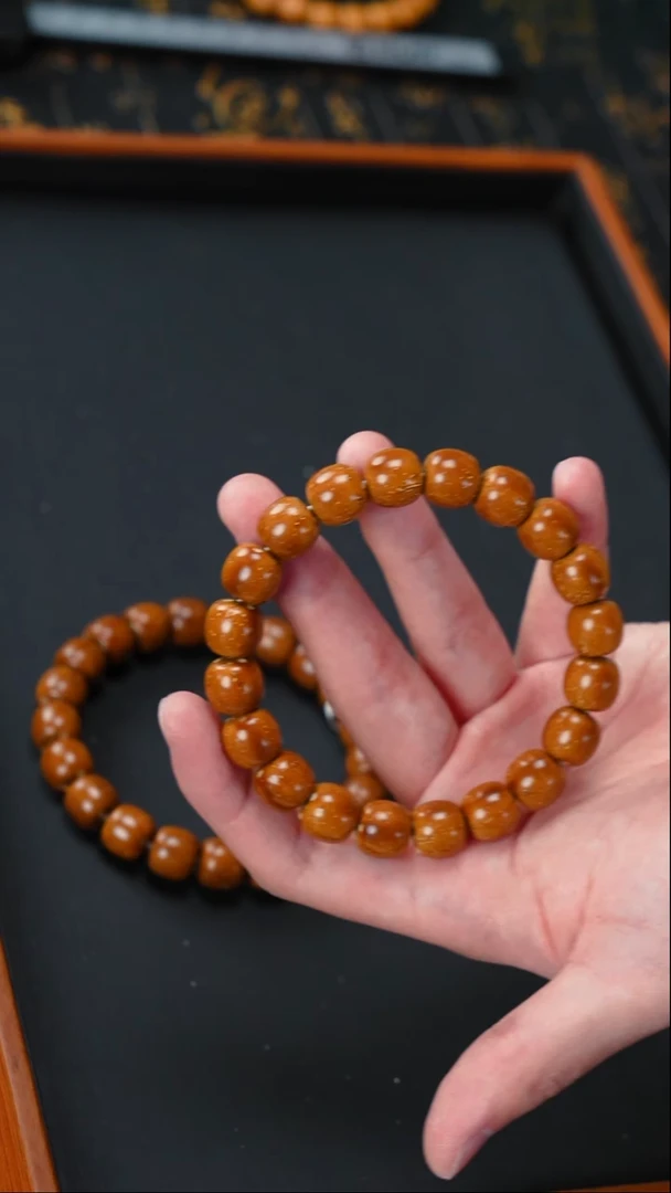 紫金鼠手串油核老型11+      10675