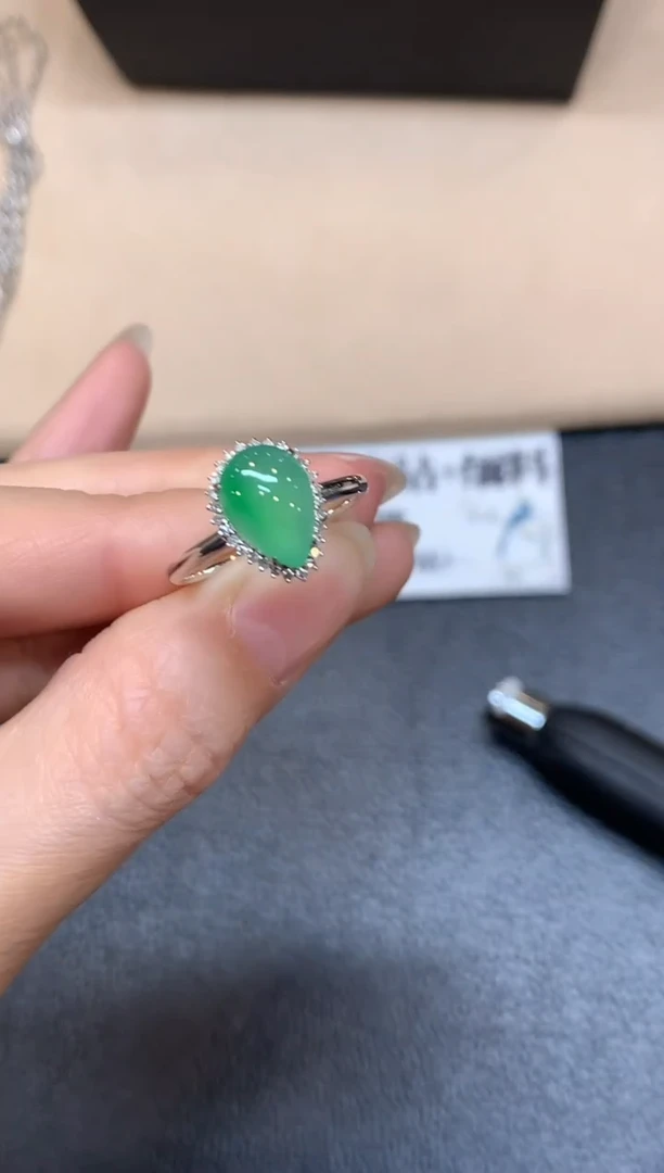 18K金镶嵌戒指翡翠10【无服务费水滴【无服务费
