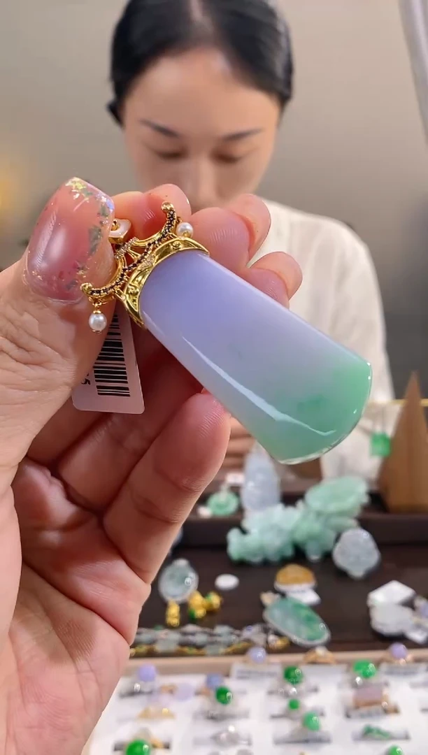 翡翠18K金镶嵌吊坠(不含链)无事牌