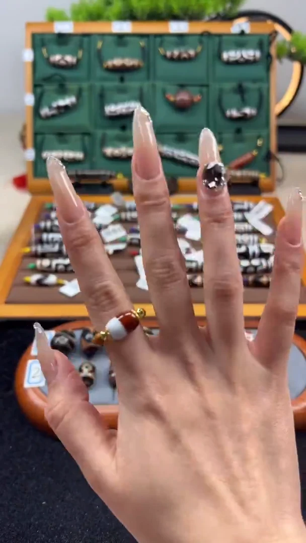 玛瑙/玉髓（覆膜）颈饰未镶嵌30（微瑕）