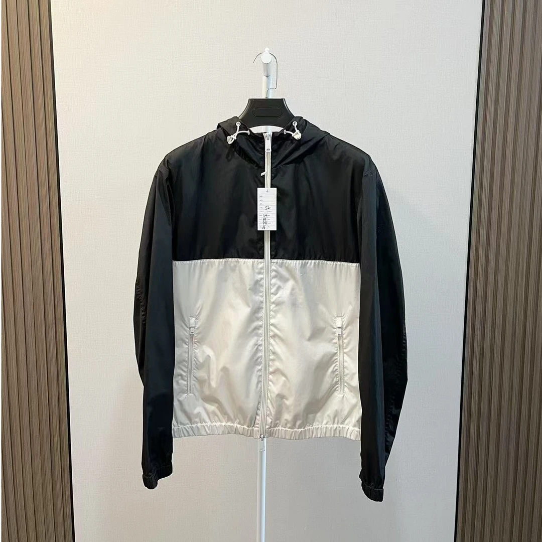 95新 GIORGIO ARMANI/阿玛尼 /手臂logo黑白拼色冲锋衣夹克/52码