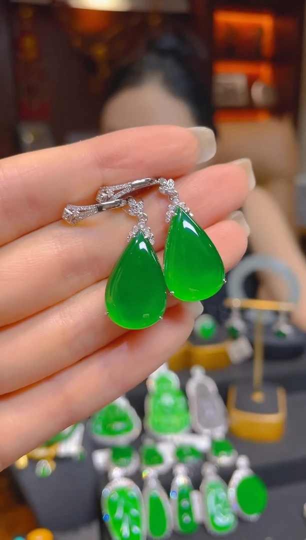 翡翠18K金镶嵌耳饰天然A货翡翠水滴耳坠/137626