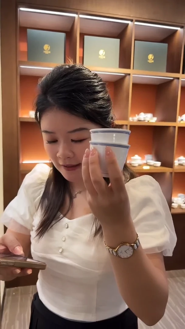 摆件珑皮球花小铃铛杯一对