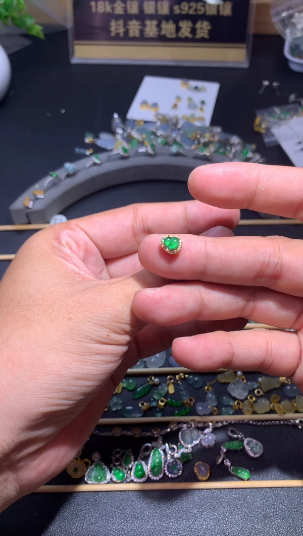 吊坠(不含链)银S925镶嵌翡翠S**?1