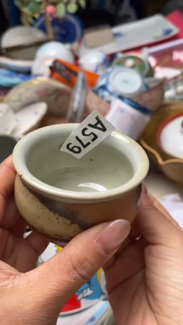 瓷片@***间如图所示，清影轩甄选