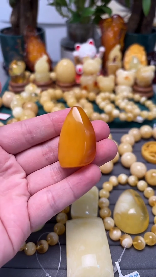 手串蜜蜡未镶嵌p45特价小年份蜜蜡吊坠 11.5克