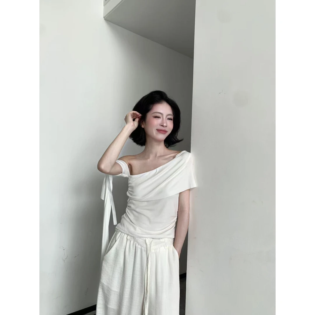 夏季新款断码捡漏.纯欲斜肩设计感褶皱蝴蝶结飘带上衣4492