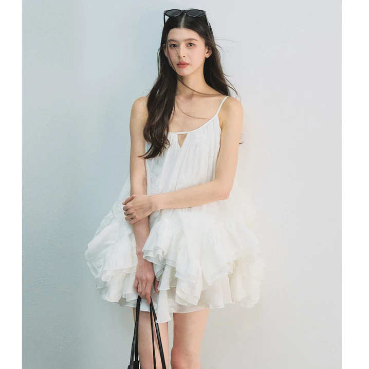 RECOIN R1C莱赛尔天丝白色荷叶边仙女连衣裙夏 海边度假吊带裙