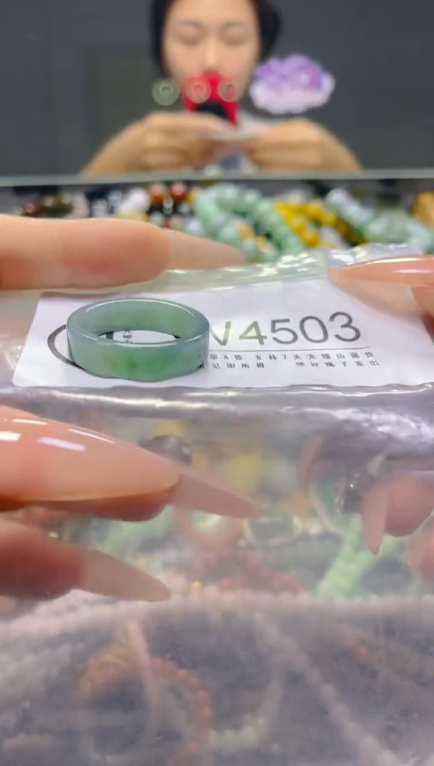 颈饰未镶嵌翡翠21.6MM/W/翡翠A货，一件也是批发价