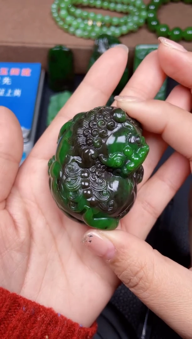 颈饰未镶嵌和田玉F262