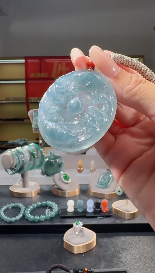 吊坠(不含链)未镶嵌翡翠乾坤鱼